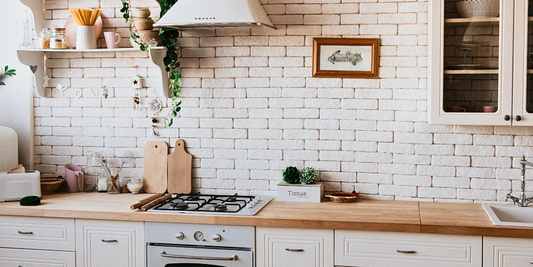 The Top 6 signs that it's time for more Ventilation in your Kitchen